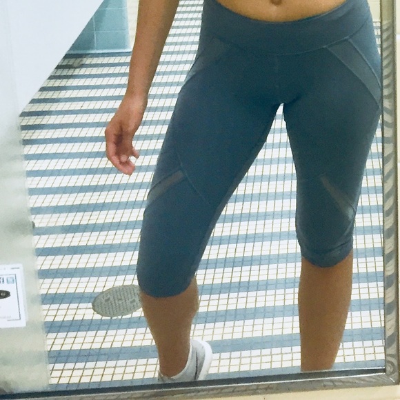 Lululemon Cool to Street Crop - Picture 4 of 5